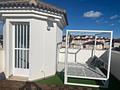 Villa mit 3 Schlafzimmern, 3 Bädern, Dachterrasse, Kfz-Stellplatz und Gemeinschaftspool