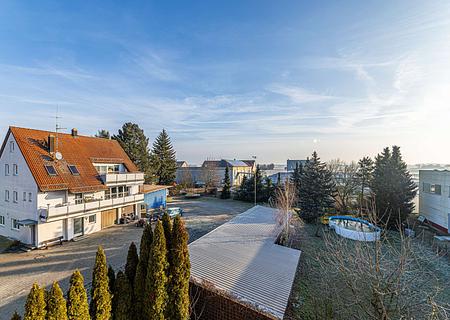 HEGERICH: Interessantes Investment mitten im Städtedreieck mit vielen Optionen! - Blick ins Grundstück