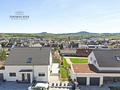 NEUBAU - Exklusive Doppelhaushälfte mit Garage, Stellplatz und Balkon im Neubaugebiet "Hühnlesäcker" - Aussicht vom Balkon und Schlafzimmer