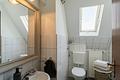 ++ Bestlage von Frankfurt am Main! Charmante Dachgeschosswohnung mit viel Potenzial ++ - Gäste-WC