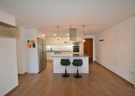 Renoviertes Appartement mit 3 Schlafzimmern, 2 Bädern und Tiefgaragenstellplatz nur 200 m vom Strand