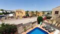 Außergewöhnliche Doppelhaushälfte mit 3 Schlafzimmern, 2 Bädern, separatem Gästebereich und privatem Pool im Herzen des La Finca Golf & Spa Resorts