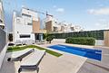 Moderne freistehende Villa mit 3 Schlafzimmern, 2 Bädern, Gäste-WC und privatem Pool in El Raso