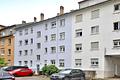 Vermietete 1-Zimmer-Wohnung mit Stellplatz und Einbauküche – attraktive Kapitalanlage in Baden-Baden - Parkplatz