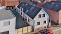 Potenzial & Charme: Einfamilienhaus mit großem Scheunenareal und Garten für Individualisten - Haus Straßenseite