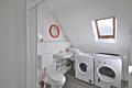 Wohn- und Geschäftshaus mit ca. 410 m² Fläche – vielseitige Nutzungsmöglichkeiten - 2. OG Badezimmer