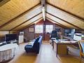 Attraktives Einfamilienhaus mit großem Potential
- Mit Einliegerwohnung
- Zum Eigennutz - Hobby / Gym / Office im Dachgeschoss