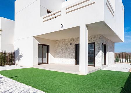 Attraktive Wohnung mit 2 Schlafzimmern und 2 Bädern am Golfplatz