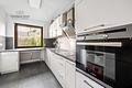 Renovierte 3-Zimmer-Wohnung mit Garage, Balkon und Heuchelberg-Blick in guter Lage - Küche