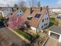 ++ Zweifamilienhaus + Einliegerwohnung: Viel Platz für großzügiges Leben und flexible Gestaltung ++ - Außenansicht