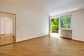 Mit idealem Grundriss und privater Terrasse: Bezugsbereite 2-Zimmer-Wohnung in bester Lage - Wohnzimmer mit Terrassenzugang