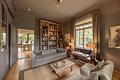Künstlerisches Meisterwerk: Historische Villa mit exquisitem Interiordesign und Garten-Idyll - Fein gegliederte Räume