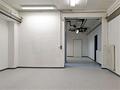 Gewerbefläche (Lager m. Büro), renoviert, im UG mit Tageslicht! Neuried b. München - Blick vom Eingang
