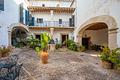 Riesige historische Finca mit ca. 4.000 bebauter Fläche und 1.200.000 m² Land in der Nähe von Palma