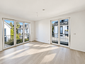 Sonnige 2-Zi.-Wohnung mit zwei Balkonen in ruhiger Lage - helles Schlafzimmer