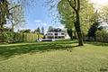 Moderne Architektenvilla mit exklusivem Interior-Konzept, Lift, Spa-Lounge, Home-Gym und Outdoorpool - Moderne Villa auf traumhaftem Parkgrundstück