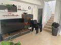 Villa mit 3 Schlafzimmern, 3 Bädern, Dachterrasse, Kfz-Stellplatz und Gemeinschaftspool