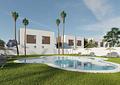 Moderne Doppelhaus-Villen mit 3 Schlafzimmern, 3 Bädern und Gemeinschaftspool nur 500 m vom kilometerlangen Sandstrand