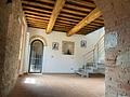 Das zum Verkauf stehende Anwesen ist von historischer Bedeutung und stammt aus dem Jahr 1779 - Siena