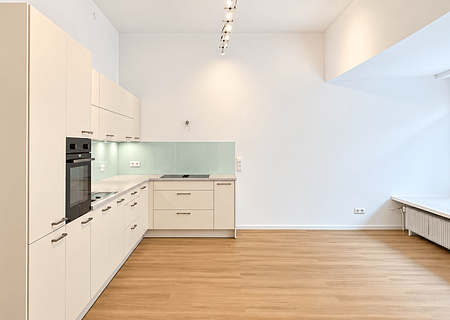 Schöne 5-Zimmer-Wohnung im Loft-Stil in Bestlage von Schwabing - Wohnküche