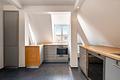 Reizvolle Maisonette-Wohnung mit Dachterrasse und Garage im Altbau von 1896 - Einbauküche mit viel Stauraum 