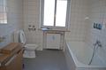 helle, renovierte 4-Zimmerwohnung - Badezimmer