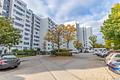 Investieren oder einziehen: 1-Zimmer-Wohnung in Neuperlach mit Balkon & Stellplatz – 4,8 % Rendite - Hausansicht 