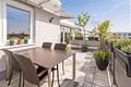 Lichterfüllte, optimal geschnittene 4-Zimmer-Dachterrassenwohnung mit perfekter Infrastruktur - Zweiseitig umlaufende Dachterrasse (virtuell möbliert)