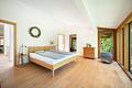 Nachhaltig, wohngesund und lichterfüllt in naturnaher Lage: Individuelles Domizil mit Wohlfühl-Flair - Masterschlafzimmer im OG