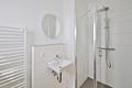 Traumhaus sucht neuen Eigentümer - Gäste-WC mit Dusche
