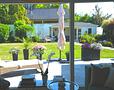 Neuwertiger Luxusbungalow mit sonnigem Garten in Top-Lage