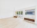 Attraktive Doppelhaushälfte mit großem Balkon, Garten und Terrasse in ruhiger Lage von Germering - Elternschlafzimmer