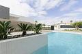 Luxusvillen mit 3 - 4 Schlafzimmern und Privatpool nur 500 m vom Strand