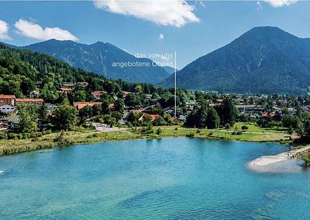 Sonniges Grundstück mit Altbestand in erster Reihe am Tegernsee - Blick vom See