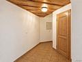 Großzügige 3-Zimmer-Wohnung mit Erweiterungspotential - Flur zur Einliegerwohnung