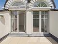 Schöne Doppelhaushälfte mit gepflegtem Garten, vielseitigem Souterrain & direktem Tiefgaragenzugang - Balkon Südseite