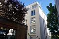 Moderne und lichtdurchflutete 3-Zimmer-Wohnung mit Sonnenbalkon und Tiefgaragenstellplatz - Außenansicht Innenhof