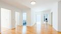 Ca. 302 m² auf 2 Wohnebenen | Als 1 oder 2 Einheiten nutzbar + ca. 107 m² helles Souterrain
 - Welcome