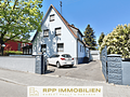Familientraum!! Großzügige Wohnung mit XXL-Balkon + traumhafter Gartennutzung - Hausansicht