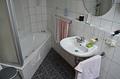 Lichtdurchflutete Maisonettewohnung - Bad DG