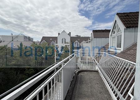 2 Zi DG Wohnung / bezugsfrei  / käuferprovisionsfrei / Duplex oben - Dachterrasse