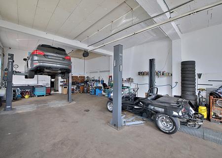 Profitable Werkstatt! Auch für Autoclubs oder Oldtimervereine geeignet! - Werkstatt
