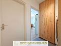 Solides Investment oder zum Selbstbezug - Saniertes Apartment in guter Lage - Flur
