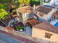 Freistehende Villa mit privatem Pool und großem Grundstück in Los Balcones