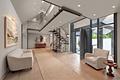Unverbaubare, naturnahe Lage in Seenähe: Großzügige Familienvilla mit Indoor-Pool - Raffinierte Architektur