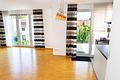 Moderne und lichtdurchflutete 3-Zimmer-Wohnung mit Sonnenbalkon und Tiefgaragenstellplatz - Wohn-/Esszimmer