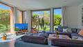 Architekten-Villa auf Filetgrundstück in Top-Lage:
 Licht. Ruhe. Privatsphäre. - Living