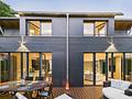 Architektonisches Juwel:
Einfamilienhaus mit hochwertiger Ausstattung
- sehr viel Privatsphäre - Goldene Stunde