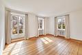Klassische Villa von 1928 mit 6 Schlafzimmern, viel Charme und Traumgarten in unverbauter Bestlage - Vier Zimmer im Obergeschoss