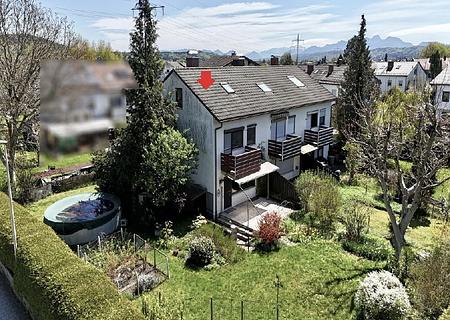 Reiheneckhaus mit großen sonnigen Grundstück in Feldkirchen-Westerham, Sofort bezugsfrei - Blick zum REH mit Baugrundstück